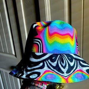 Brand new Trippy Bucket Hat